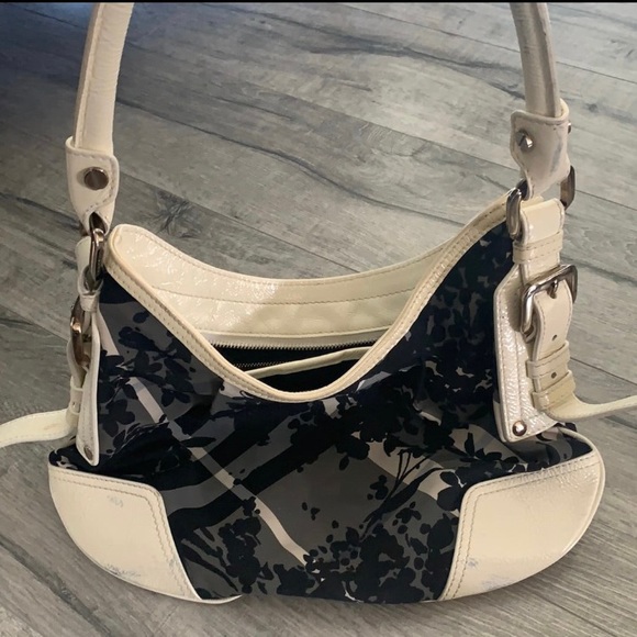 Vintage Burberry shoulder bag - Picture 11 of 16